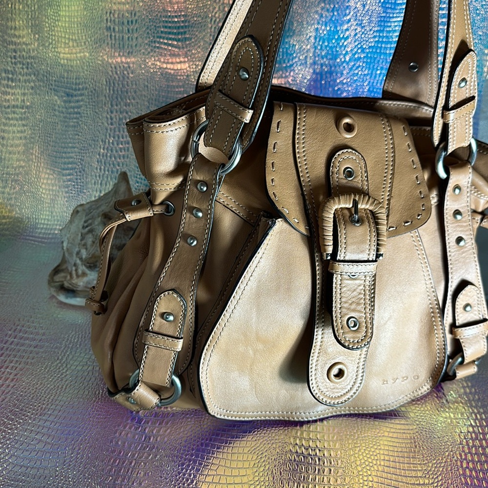 HYPE PURSE and Dust bag